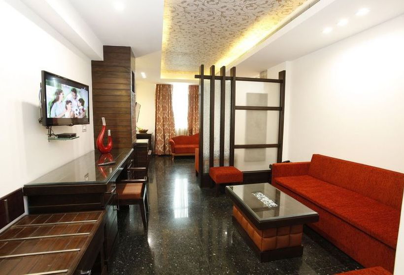 Hotel Saffron Leaf 6