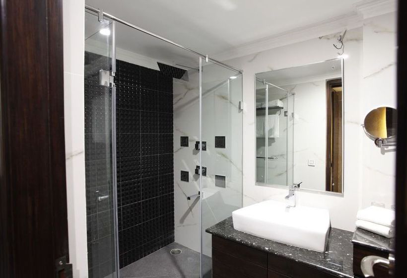 Hotel Saffron Leaf 9