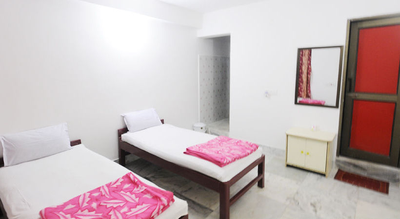 Hotel Alok House 7