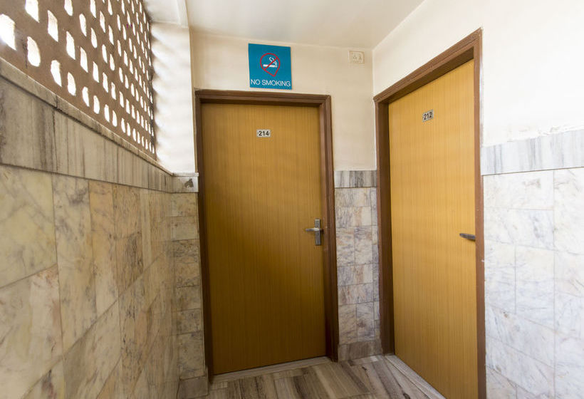 Hotel Oyo Rooms Chembur Monorail Station 10