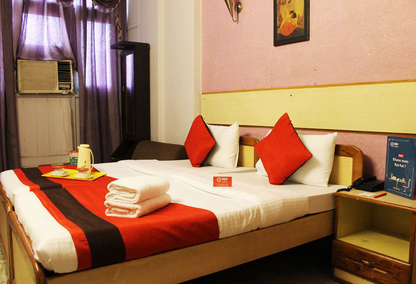 Hotel Oyo Rooms Noida Sector 12 1