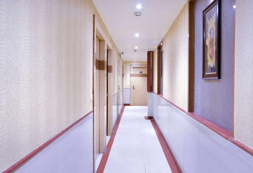 Hotel Zo Rooms Dayal Bagh 18