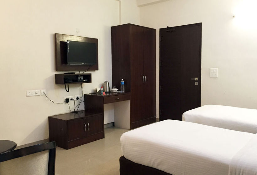 Hotel Oyo Rooms Greater Noida Knowledge Park 9