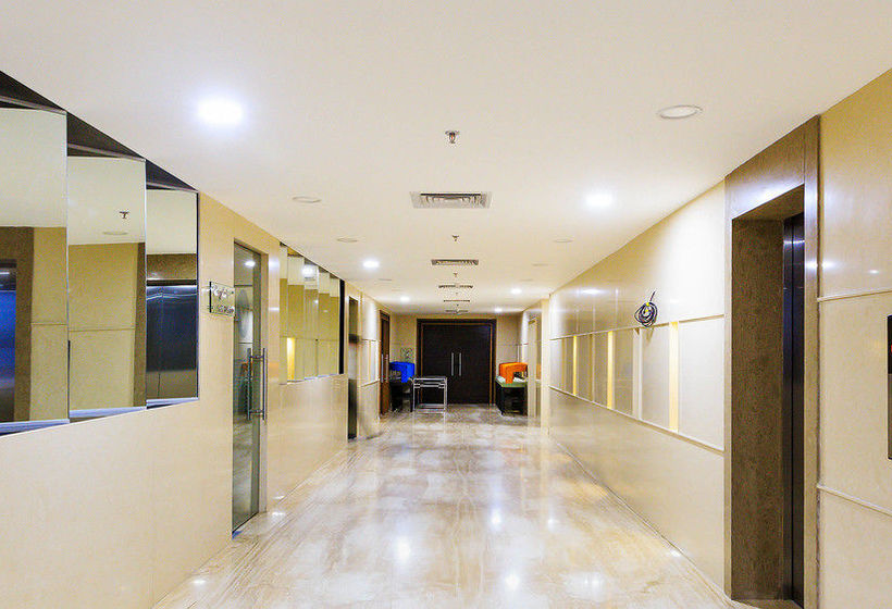 Hotel Zo Rooms Lakdi Ka Pul X Road 11