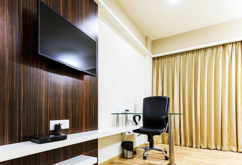 Hotel Zo Rooms Lakdi Ka Pul X Road 12