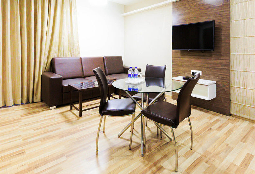 Hotel Zo Rooms Lakdi Ka Pul X Road 13