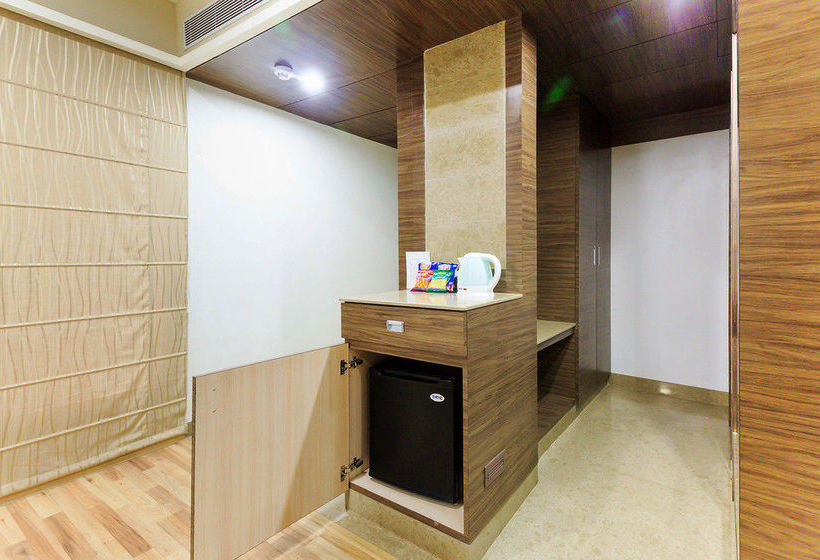 Hotel Zo Rooms Lakdi Ka Pul X Road 14