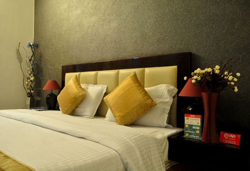 Hotel Oyo Rooms Noida City Centre 1