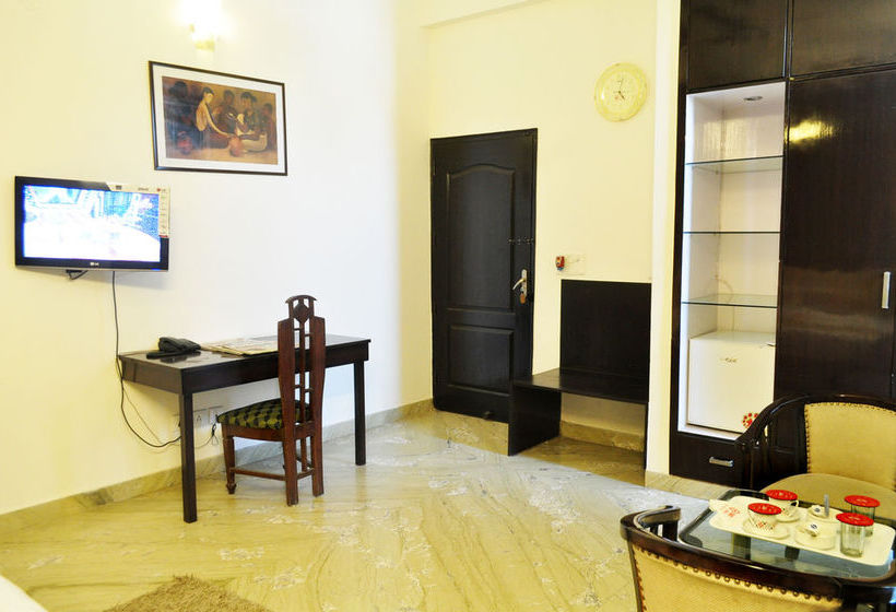 Hotel Oyo Rooms Noida City Centre 13