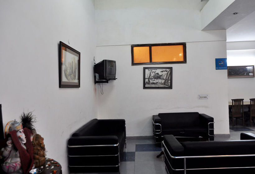 Hotel Oyo Rooms Noida City Centre 14