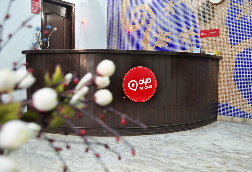 Hotel Oyo Rooms Noida City Centre 16