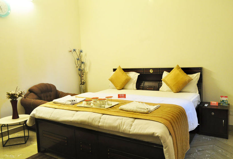 Hotel Oyo Rooms Noida City Centre 3