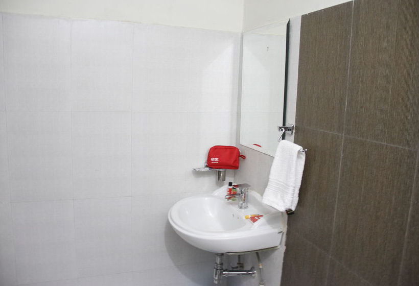 Hotel Oyo Rooms Hero Honda Chowk