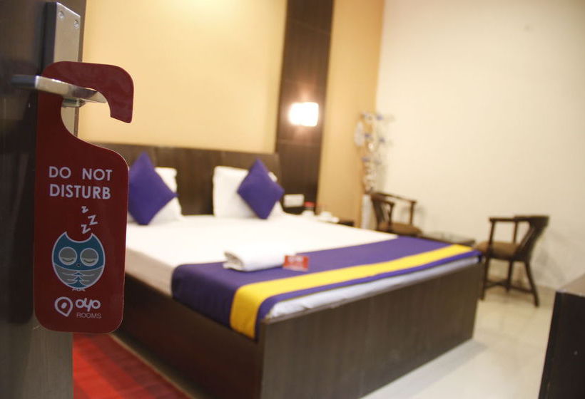 Hotel Oyo Rooms Hero Honda Chowk 9