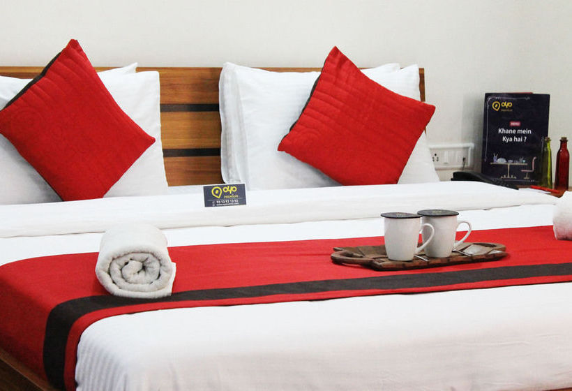 Hotel Oyo Premium Noida Expressway 17