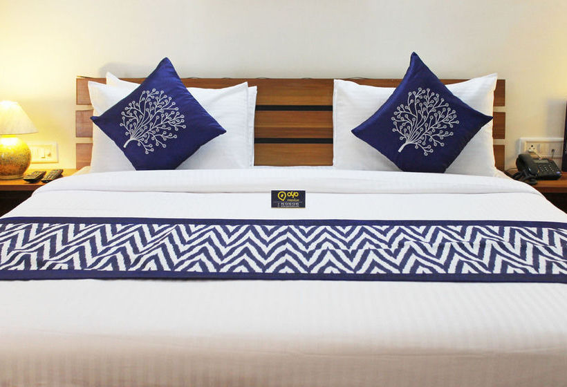 Hotel Oyo Premium Noida Expressway 18
