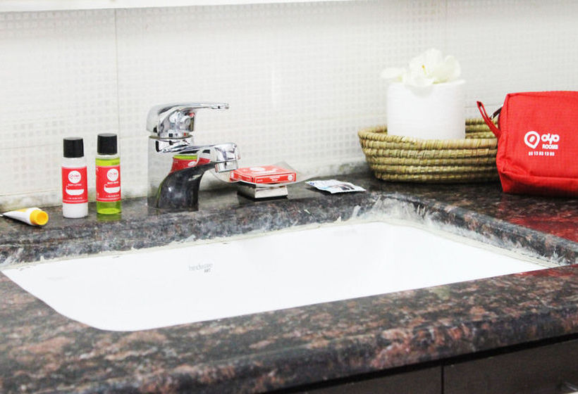 Hotel Oyo Premium Noida Expressway 7