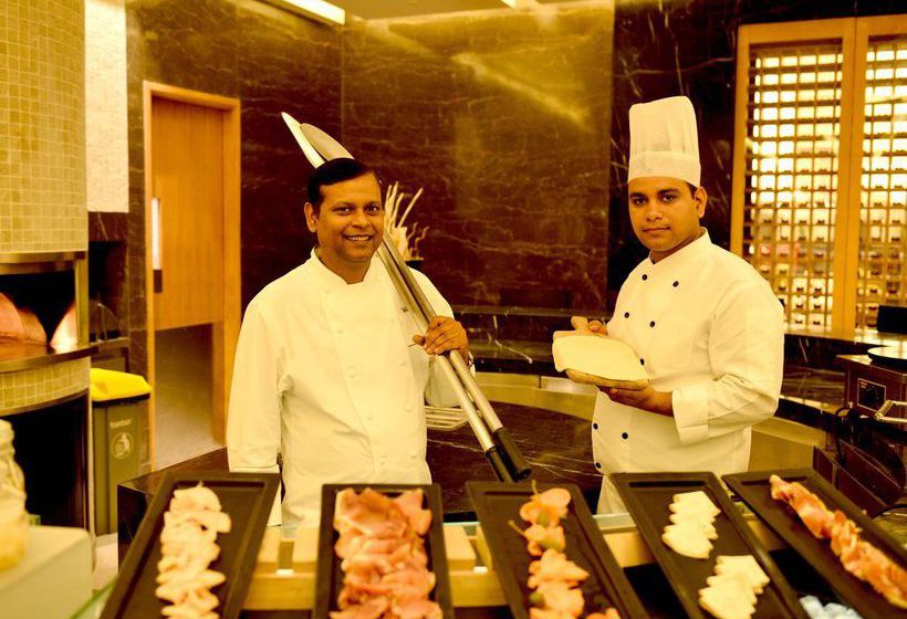 Hotel Crowne Plaza Jaipur Tonk Road 18