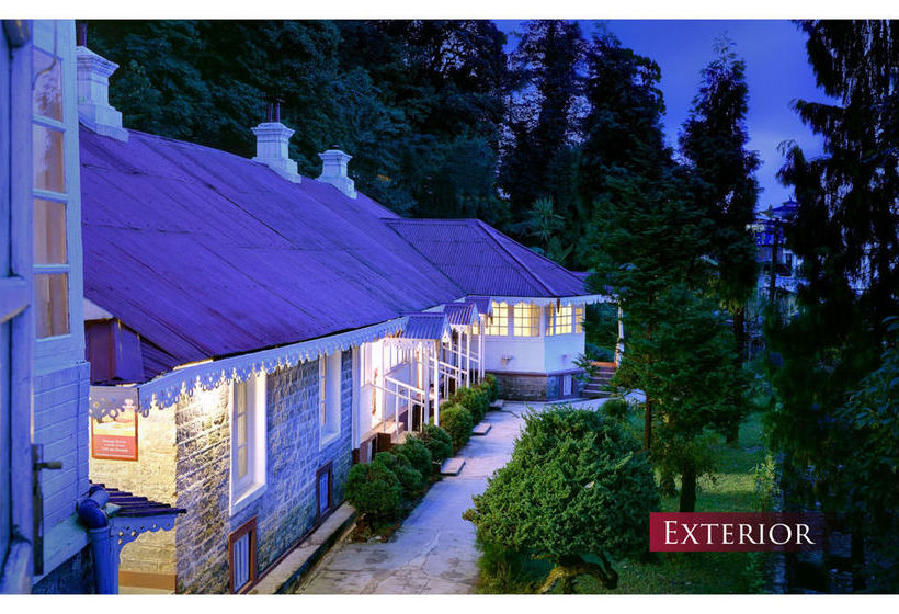 Summit Swiss Heritage Hotel & Spa 11