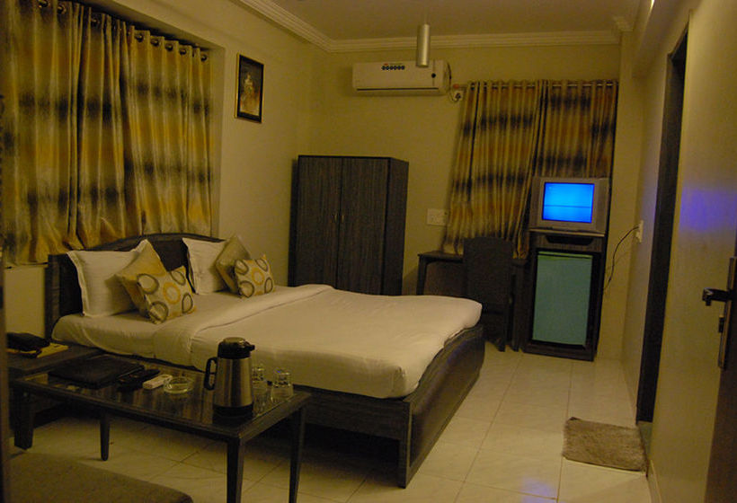 Hotel Shahi Palace 4