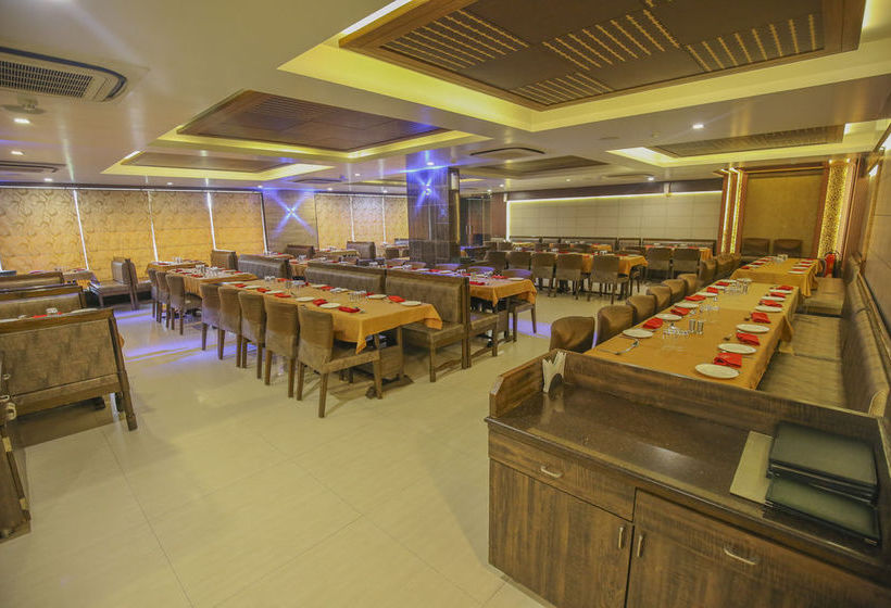 Hotel Oyo Rooms Thaltej Sg Highway 10