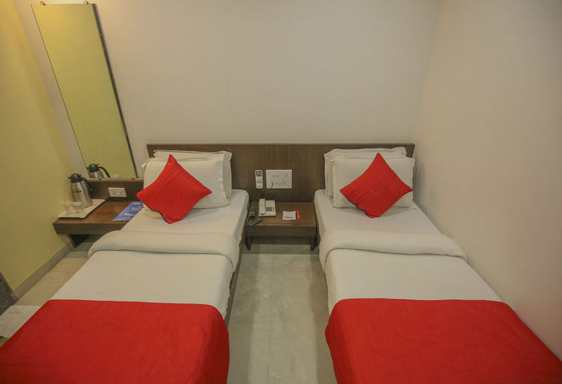 Hotel Oyo Rooms Thaltej Sg Highway 16