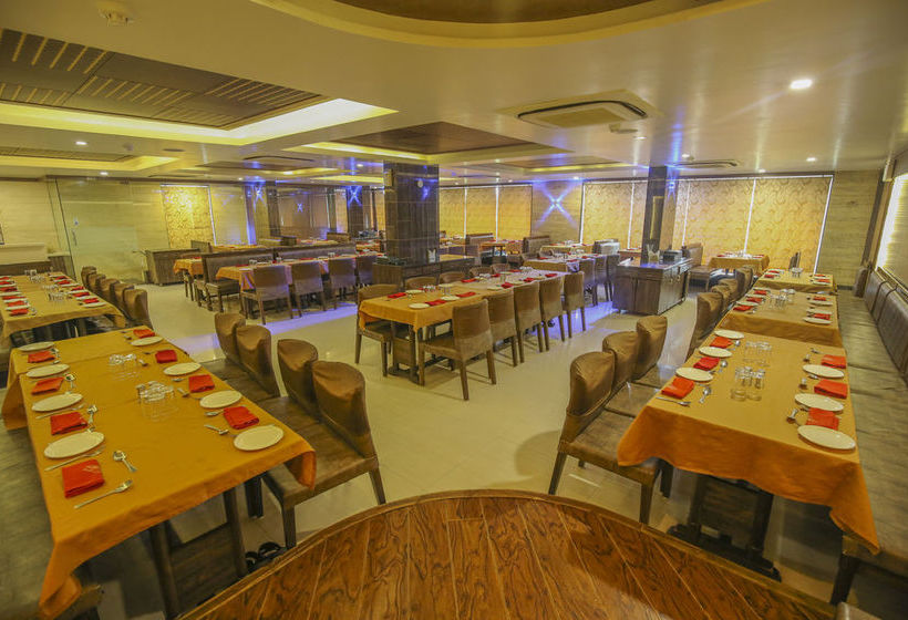 Hotel Oyo Rooms Thaltej Sg Highway 8