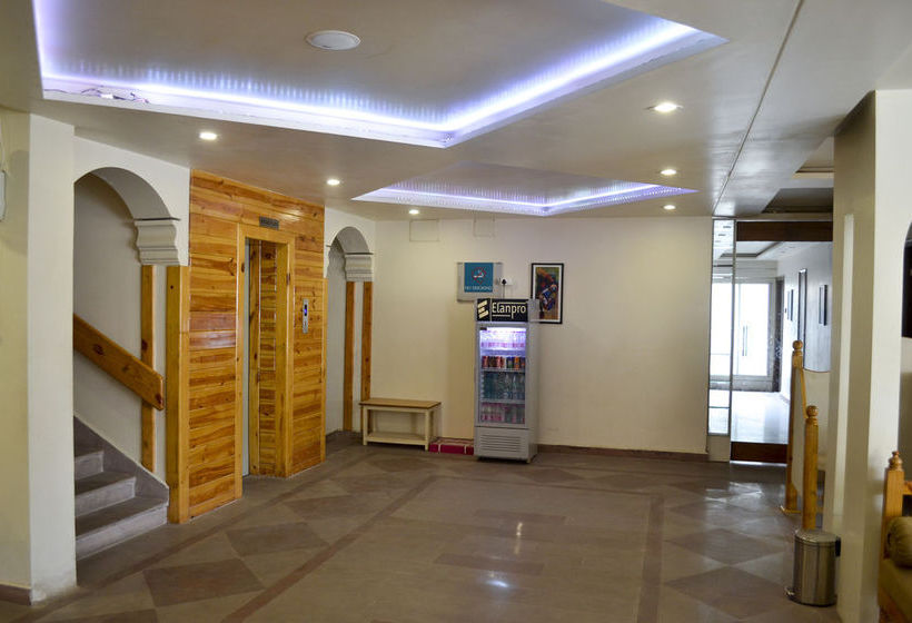 Hotel Oyo Premium Assi Ghat 11
