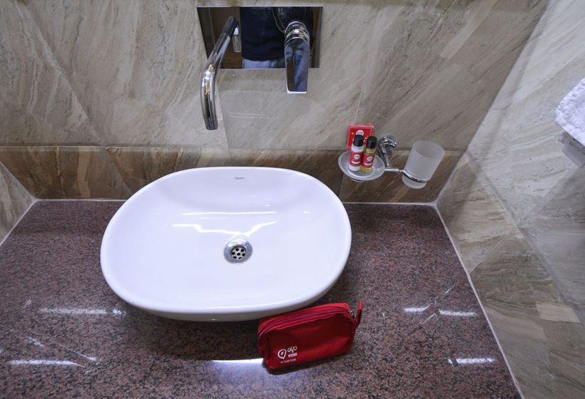 Hotel Oyo Premium Assi Ghat 18