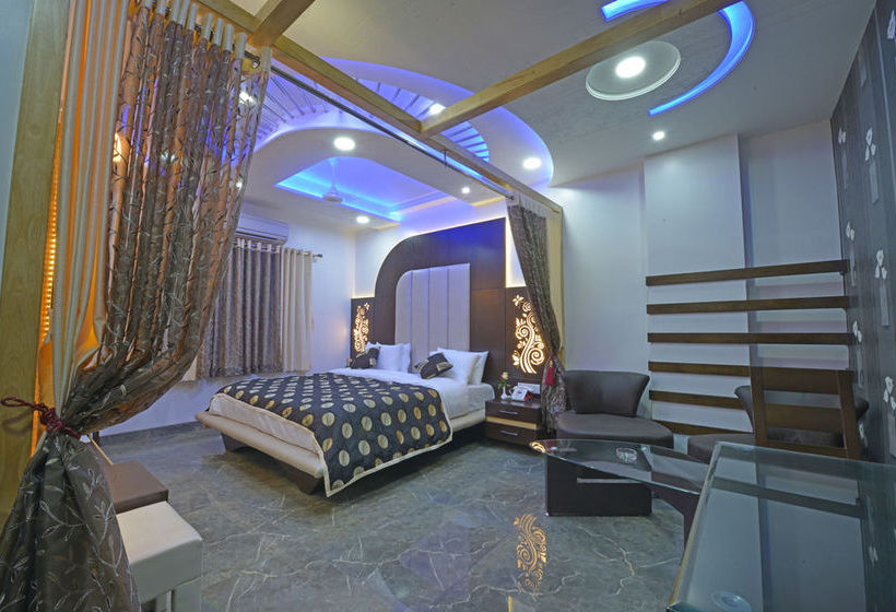 Hotel J P International 15