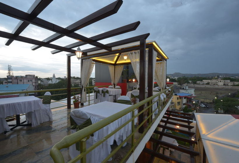 Hotel J P International 2