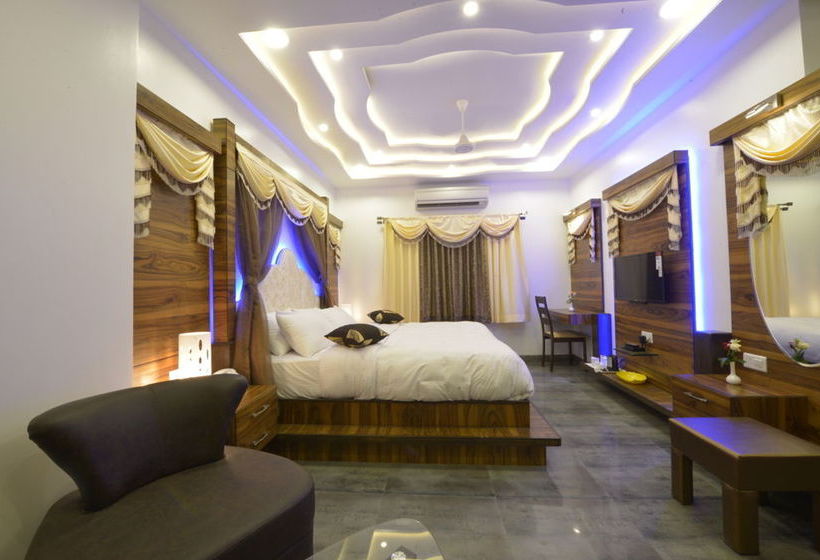 Hotel J P International 5