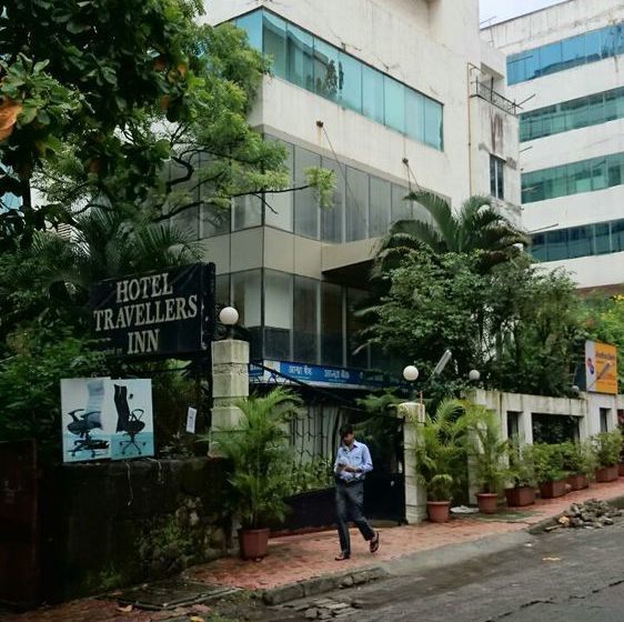 Hotel Travellers Inn 10