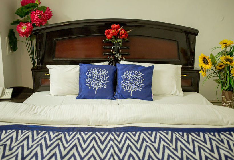 Hotel Oyo Rooms Vishal Khand 4