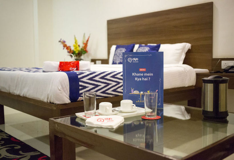 Hotel Oyo Rooms Vikrant Khand 17