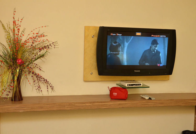 Hotel Oyo Rooms Sbs Nagar Pakhowal Road 14