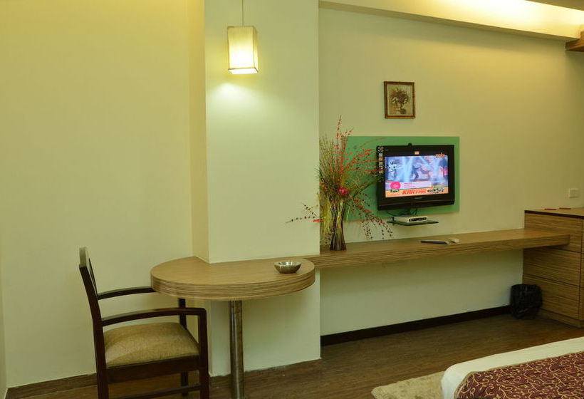 Hotel Oyo Rooms Sbs Nagar Pakhowal Road 15