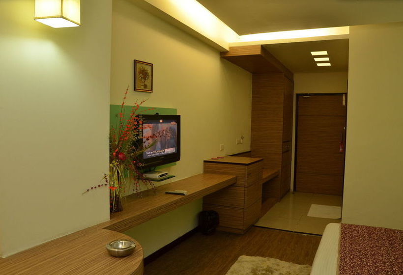 Hotel Oyo Rooms Sbs Nagar Pakhowal Road 7