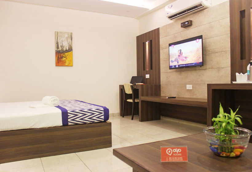 Hotel Oyo Rooms Highway King 17