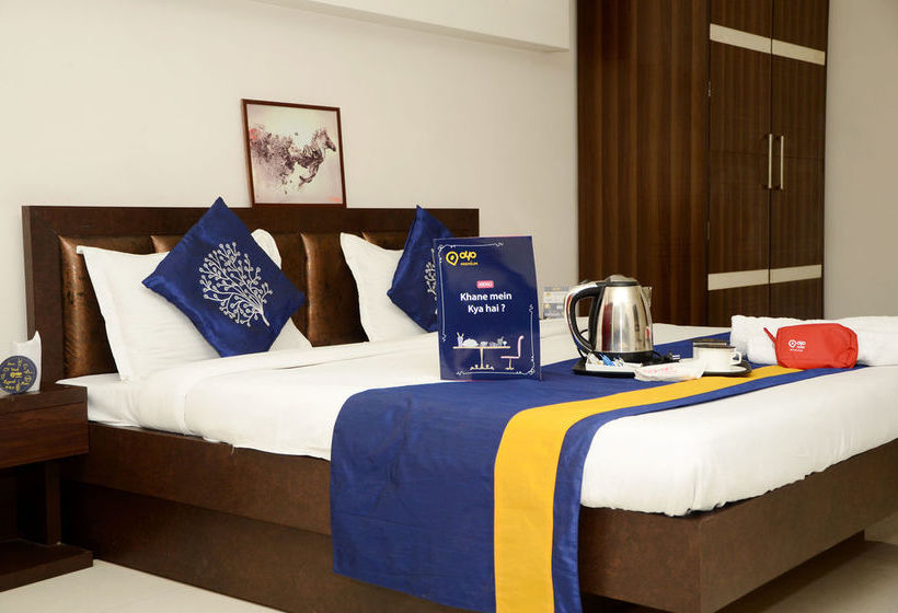 Hotel Oyo Premium Swaroop Nagar Uttar Pradesh
