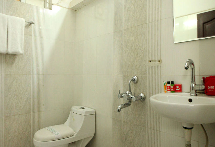 Hotel Oyo Rooms Kukatpally Housing Board 9