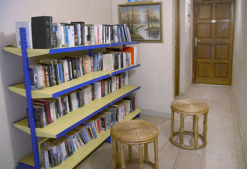 Hotel Zo Rooms Candolim Luxury Apartment 2