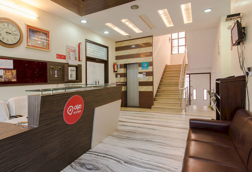 Hotel Oyo Rooms Vivek Vihar Metro Station 14