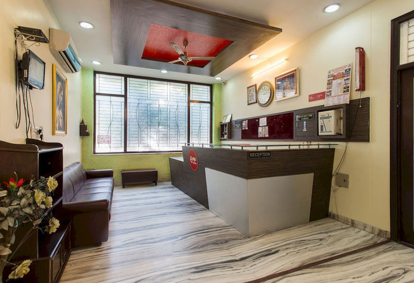 Hotel Oyo Rooms Vivek Vihar Metro Station 17