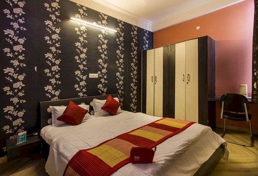 Hotel Oyo Rooms Vivek Vihar Metro Station 4