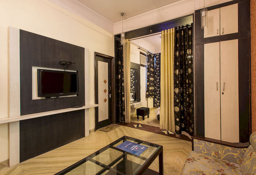 Hotel Oyo Rooms Vivek Vihar Metro Station 7