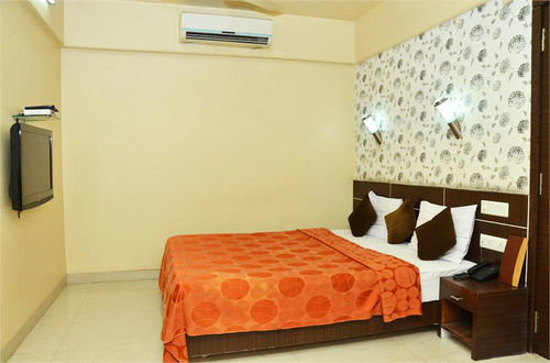 Hotel Shipra Regency 16