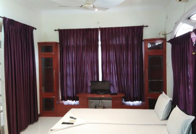 Hotel Fast Track Nungambakkam 8