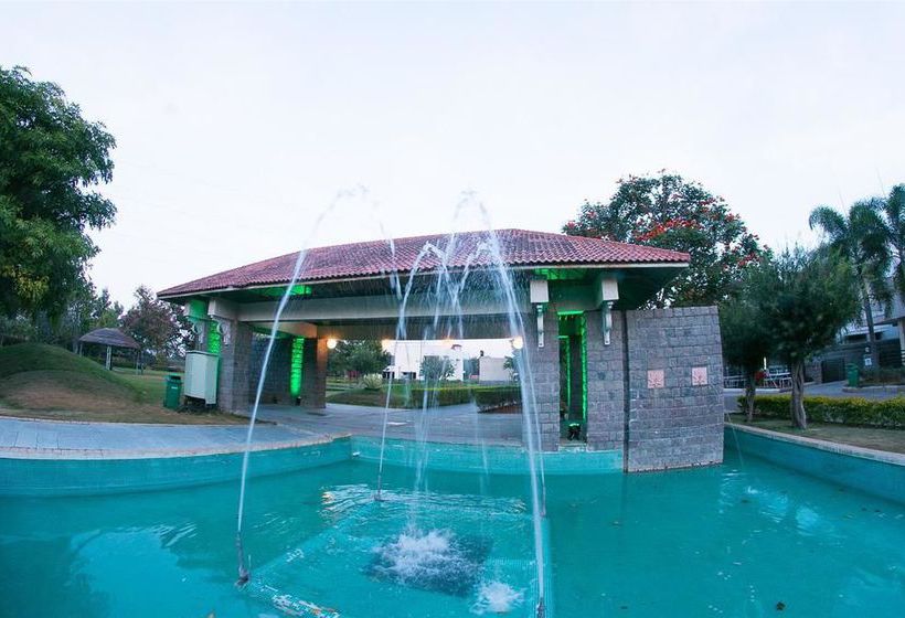 Summer Green Resort 17