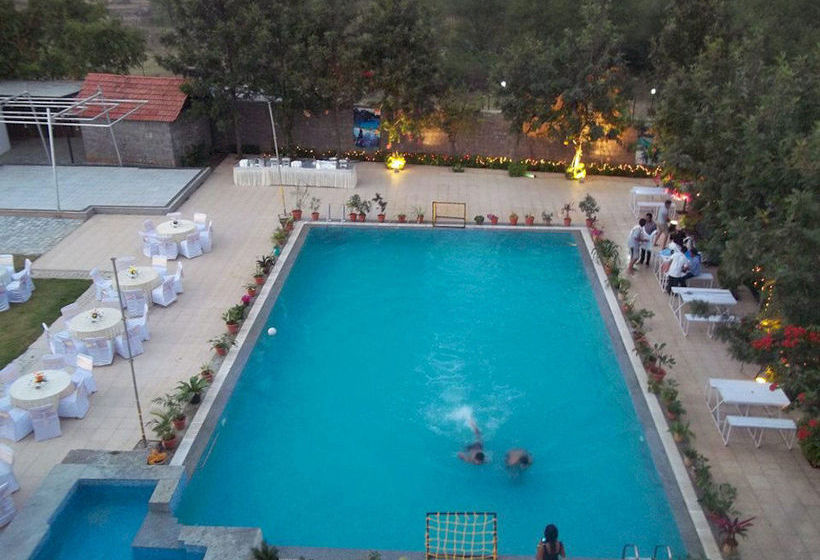 Summer Green Resort 2